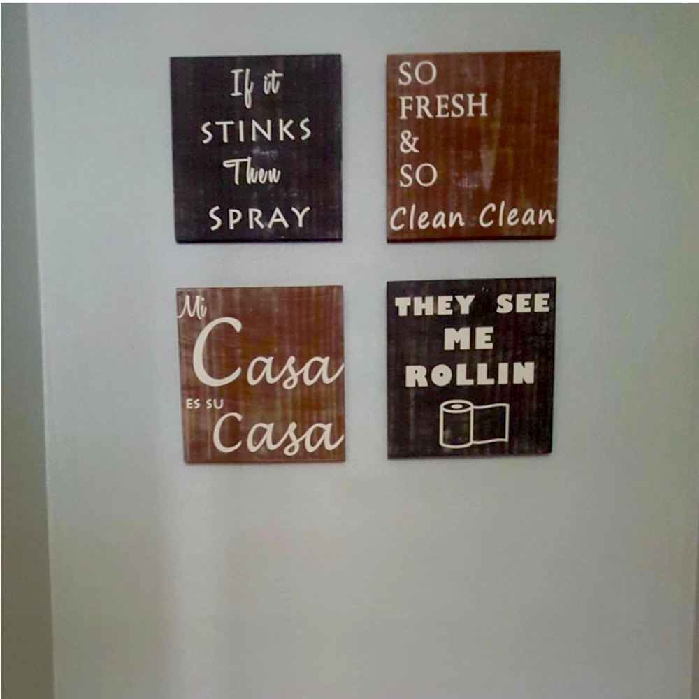 Bathroom wall decor